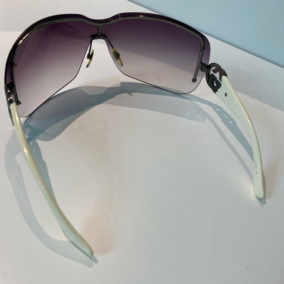 Gucci GG Gunmetal Silver Logo Wrap Purple Tint Floating Frame Ivory Sunglasses - Picture 7 of 10